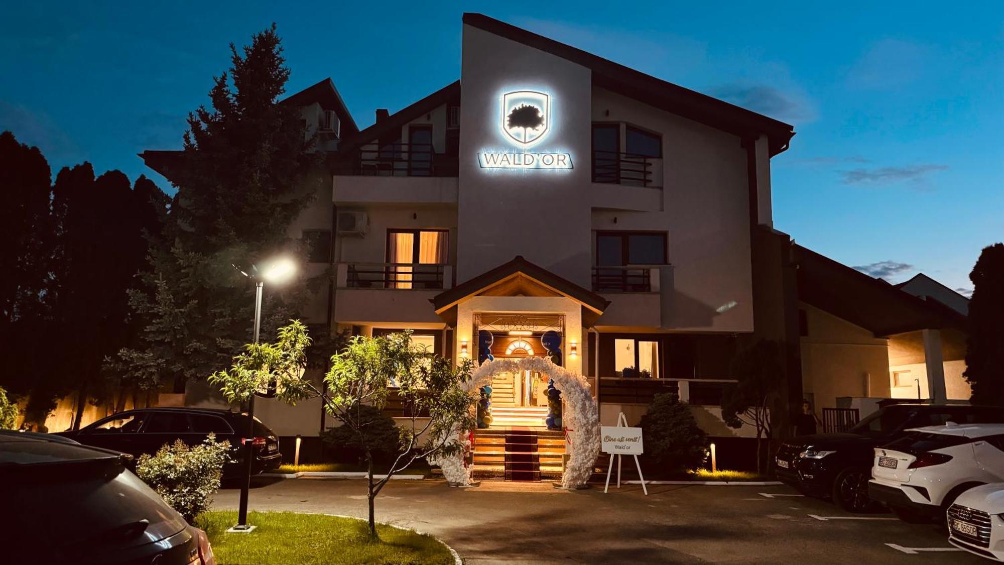 Pensiunea Waldor Bacău Exteriér fotografie